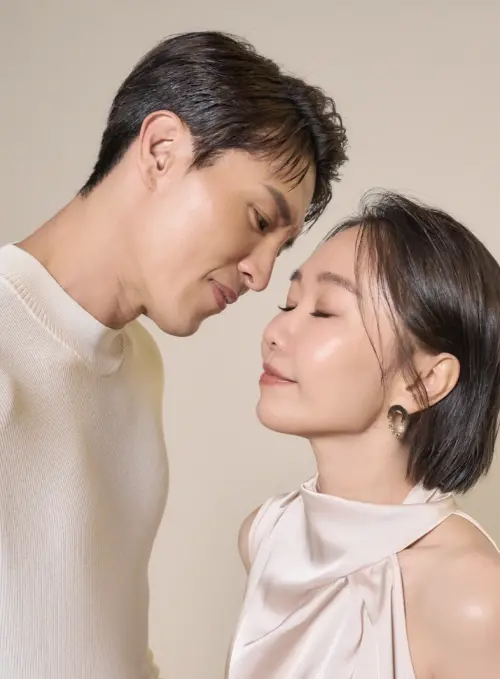 ▲龍語申（左）和何依霈在工作上、家庭中都是密不可分。（圖／Renasu提供）