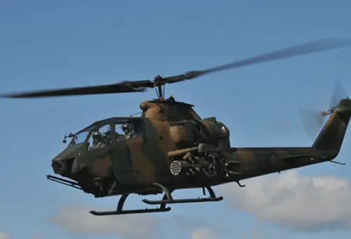 ▲日本陸自的AH-1S直升機數量比AH-64D高，理由是操作成本較低。（圖／翻攝自日本陸上自衛隊）