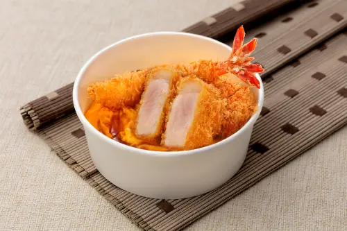 ▲勝急推薦海陸雙主食「草蝦里肌豬排便當」。（圖／勝急提供）