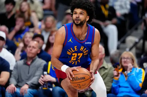 ▲金塊明星後衛穆雷（Jamal Murray）在關鍵時刻表現崩盤，面對灰狼麥丹尼爾斯的鎖死，單場僅投進4球。（圖／路透／達志影像）
