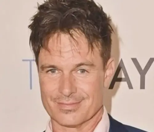 ▲派屈克莫頓（如圖）逝世前兩天，在IG上發布的最後貼文中，興奮地分享新作品即將和克里斯漢斯沃、泰隆艾格頓等巨星合作。（圖／IG@thepatrickmuldoon）