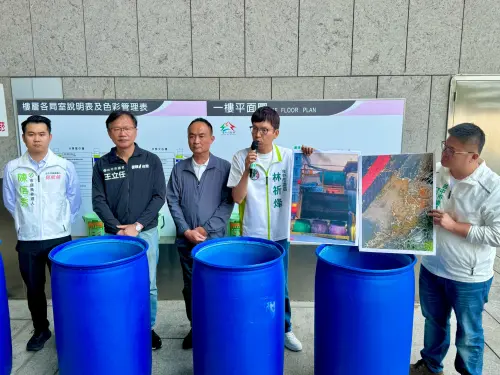 噁！中市清潔隊偷排餿水　議員怒抬廚餘桶轟市府