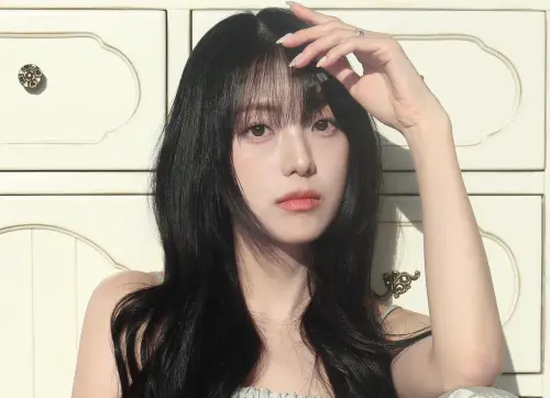 ▲Jisoo親姊姊金智允（如圖）和妹妹一樣擁有超強天然美貌，曾獲封「軍浦韓孝周」。（圖／IG@jiyyoon_s2）