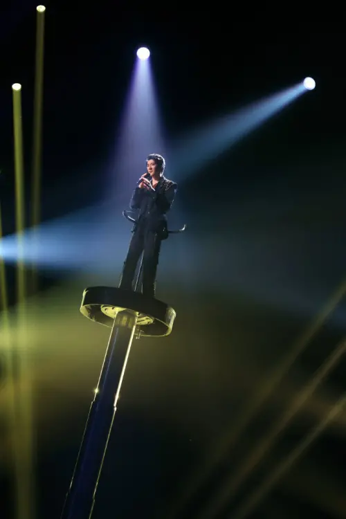 ▲王力宏（如圖）帶著《最好的地方 II》演唱會到杭州，舞台裝置有搶眼的表演效果。台灣粉絲也關切，這是否代表他到台北大巨蛋開唱不遠了。（圖／翻攝自王力宏微博）