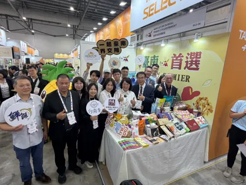 ▲ 參展廠商臺南館內有鮮饌國際、冠南生物科技、台灣黃金蕎麥、金嘉隆（所長茶葉蛋）、誠輝貿易（美優鮮生）、綠園牧場、昱虹創藝（台南青）、台灣鹿茸生技等8家業者。（圖 ／南市府提供）