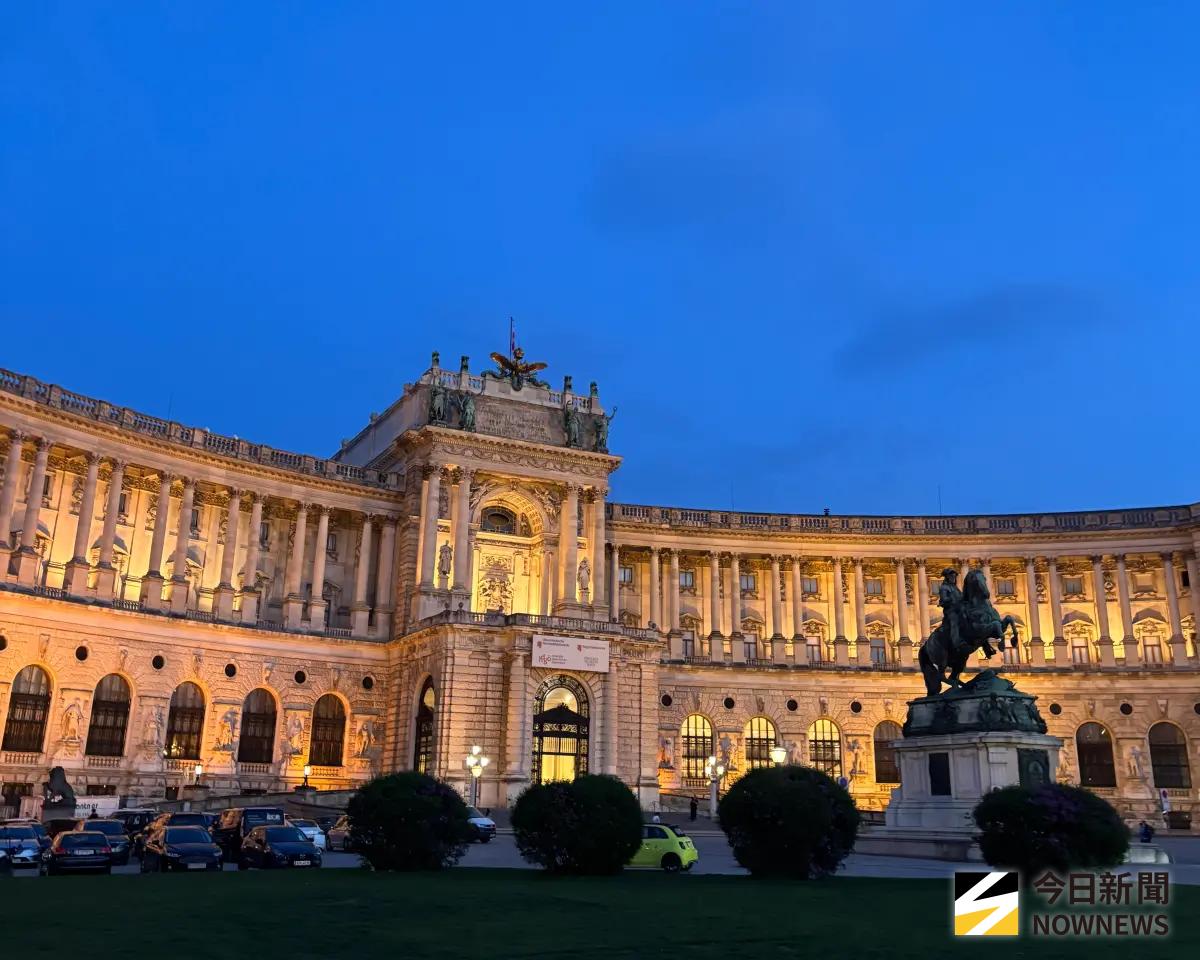 ▲奧地利維也納霍夫堡日前舉辦慈善舞會。（圖／記者李青縈攝）