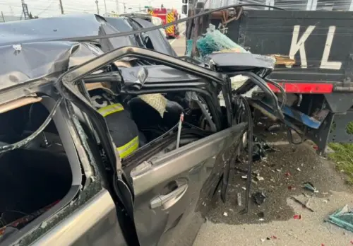 台中龍井轎車猛撞貨車！女乘客頭部破裂不治　肇事駕駛竟棄車逃逸