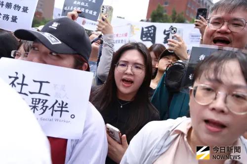 ▲呂建德說明，未來會親自到北中南東第一線傾聽社工聲音。（NOWNEWS資料照／記者朱永強攝）