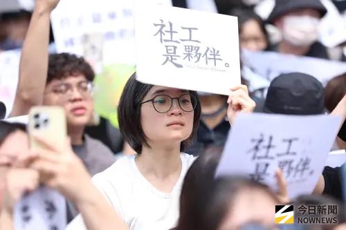 曾為理想入行！如今要找神問離職　第一線社工心聲：怎麼做都輸