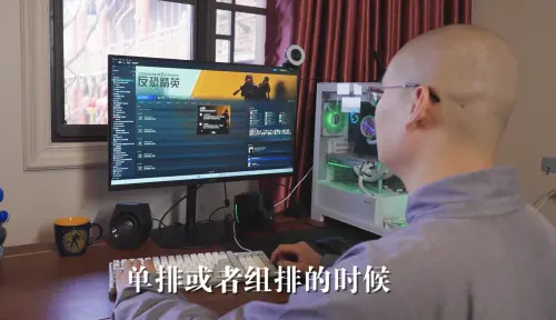 真佛系玩家！出家20年和尚瘋玩《CS》　花18萬組電腦：槍法也是法