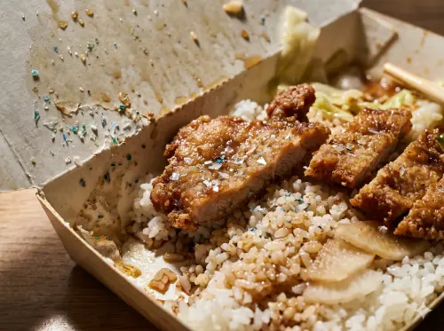 不只紙餐盒！醫揭「6日常行為」慘吞塑膠微粒　手搖、衣服都藏雷