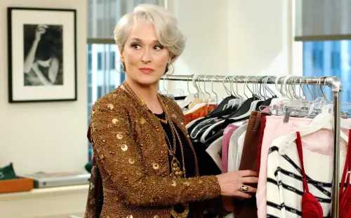 《穿著Prada的惡魔》曾被時尚圈孤立！梅姨揭密：借不到名牌衣服