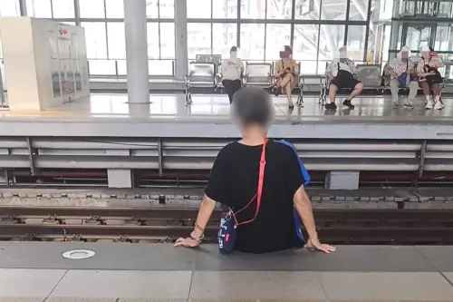 拿命冒險？台中火車站婦人「跳軌撿百鈔」　最高恐吃500倍罰鍰　