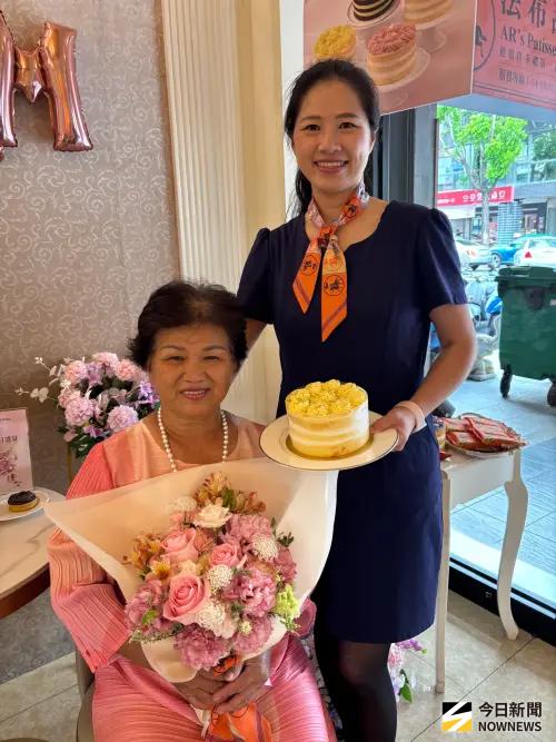 ▲歡慶母親節，法布甜聯手晴天花藝推「甜與花」饗宴，打造充滿儀式感的佳節氛圍。（圖／記者金武鳳攝，2026.4.22)　