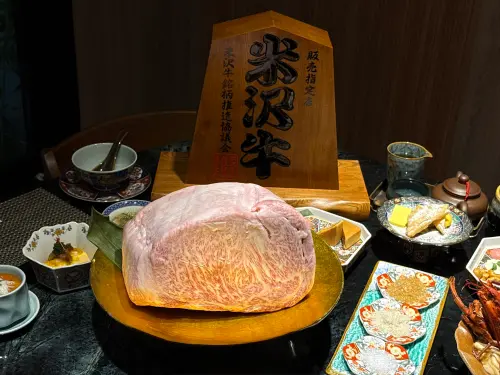 ▲「祇園・禪院壽喜燒」開吃日本三大銘柄牛「米澤牛、 雪姬牛與宮崎牛」。（圖／記者蕭涵云攝）