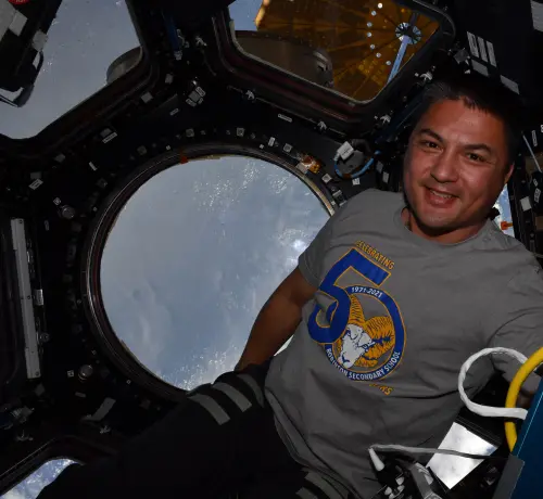 ▲林琪兒身為首位台灣出生的NASA太空人，從醫學博士跨足太空領域，曾兩度登上國際太空站，累積逾311天任務經驗。（圖／取自X@astro_kjell）