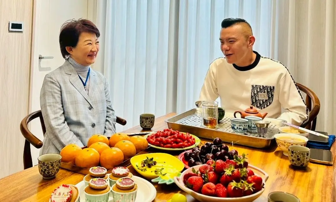 ▲江和樹今天在臉書發文，喊話盧秀燕若要選2028，不能再等了，「現在就要開始動」。（圖／翻攝江和樹臉書，2026.04.22）