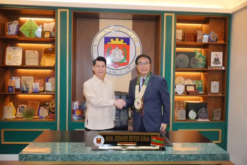 ▲黃偉哲指出，兩市已奠定穩固的友好關係，期盼在既有的官方互訪基礎上，強化物產、觀光及教育等領域的實質合作，並盼透過長期穩定的互動，讓兩市情誼延續至下一代。（圖／南市府提供）