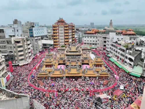 北港紅龜粿阿嬤離世！白沙屯媽祖進香最暖身影成絕響　香燈腳淚別
