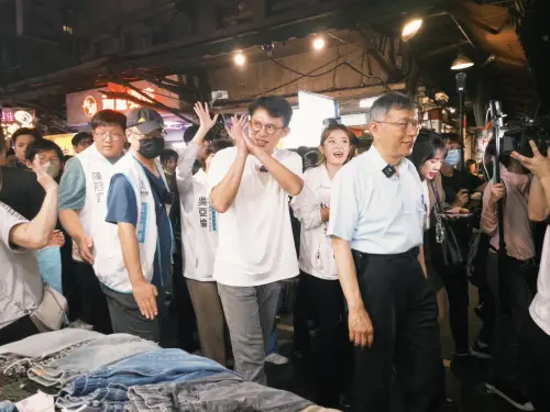 黃國昌掃街又被嗆！幕僚集體跳針喊「這一句」　他看傻：像邪教