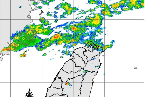 整坨雷雨帶準備衝台灣！雨勢可達豪雨等級　「首波降雨熱區」注意