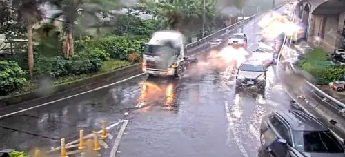 ▲今（23）日下午基隆市率先收到鋒面影像，當地已經下起大雨。（圖／基隆市政府）