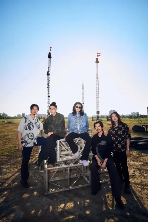 ▲金曲樂團麋先生演唱會〈大馬戲團 CircUs Max〉，在高雄劃地打造「全帳篷」，搭建出一個馬戲團王國，作為演出場地和舞台。（圖／相信音樂提供）