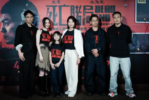 ▲黃奇斌（左起）、姚以緹、游薇琳、丁寧、五木、春風在稱《死亡賭局》首映典禮上再度聚首。（圖／英傑哆影業提供）