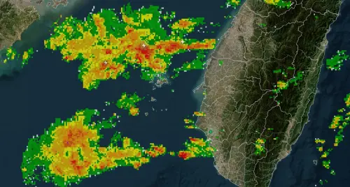 天氣／今雷雨衝進南台灣！「暴雨警戒區」出爐　週末天氣雨還沒停
