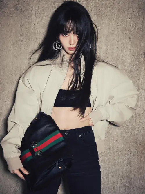 ▲田曦薇（如圖）的馬甲線是來自於自律的重訓和飲食控制。（圖／翻攝自田曦薇IG@vv.tian）