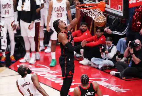 巴恩斯、巴雷特各轟33分！暴龍126：104痛宰騎士　系列賽追至1：2