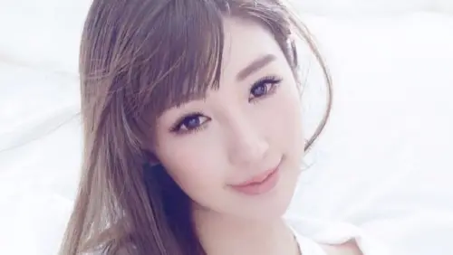 劉謙老婆王希怡身價上億！中國富三代竟轉當女團　美顏清涼照出土
