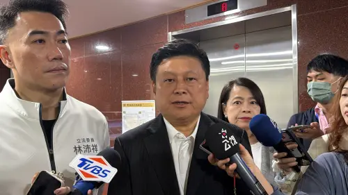 不甩黃國昌8000億軍購？　傅崐萁重申：要有完整發價書