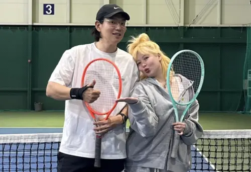 泫雅近況公開再度變圓潤！與龍俊亨結婚第2年　享受夫妻共同興趣