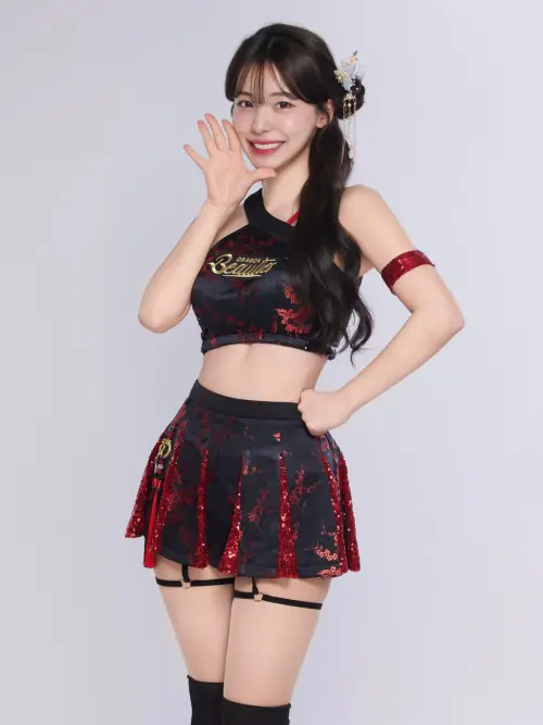 ▲李多慧身上這套小龍女新制服就是她自己設計的。（圖／李多慧 LeeDahye臉書）