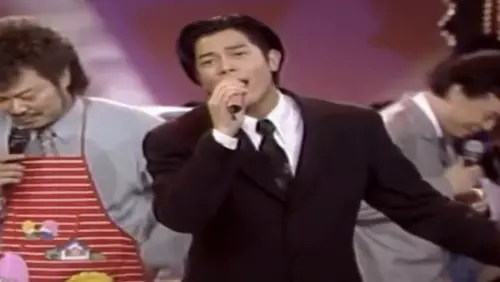 ▲費玉清（右）與張菲（左）聽郭富城（中）唱歌傻眼笑場。（圖／翻攝自Threads）