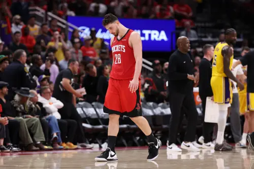 申京拿命拚救不了火箭！猛轟33分拒被交易　隊記：他就是頭號資產