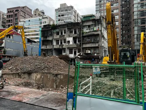 ▲房市景氣急凍導致建案開工與拉貨需求大減，建材大聯盟透露各行各業訂單普遍暴跌 3 至 6 成，讓傳統產業面臨全面放無薪假的生死邊緣。（示意圖／記者張勵德攝）