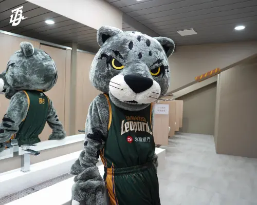 ▲觀眾席廁所全面翻新。（圖／台啤永豐雲豹提供）