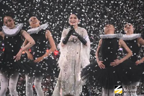 ▲在舞台上動靜皆宜的周蕙，自認是感性生物，為此她有首同名新歌，就是在描寫她的狀態。（圖／記者林柏年攝影）