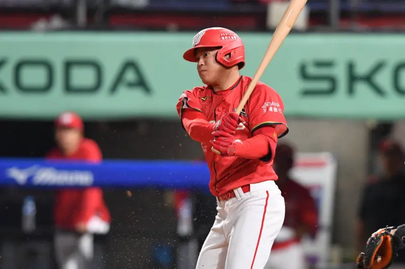 味全龍9局突破朱承洋投球！4：1退樂天桃猿　拉開與台鋼雄鷹勝差