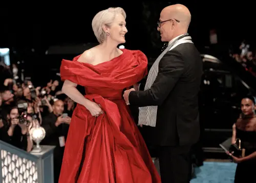 ▲《穿著Prada的惡魔2》爭取到比上極高很多的預算，場面比首集更具華麗氣派。（圖／摘自IMDb）