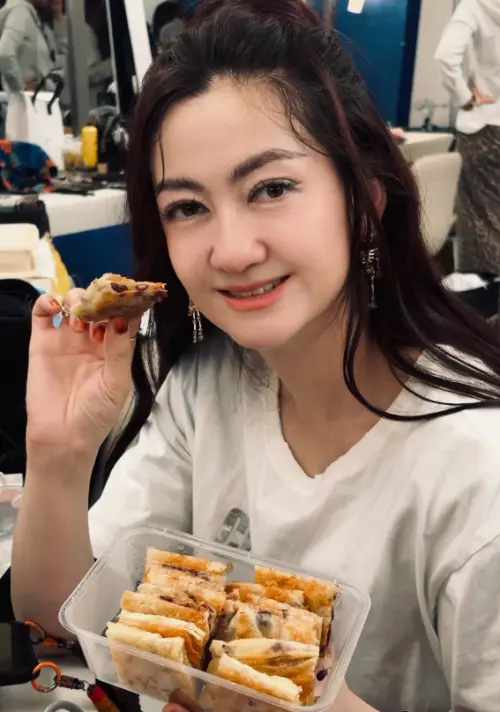 ▲者來女雖然唱功不錯，但因知名度較低，最終慘被淘汰。（圖／微博＠者來女）