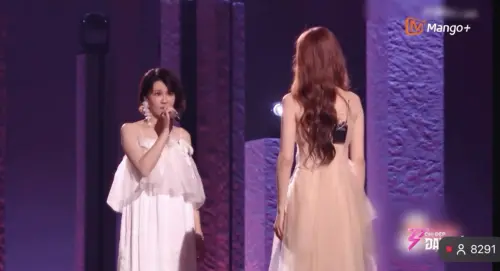 ▲▼曾沛慈（左）開唱前嗆聲張月（右），給足節目效果，又同時鼓勵到對方。（圖／翻攝自Threads）