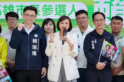 ▲邱議瑩表示，他和瑞隆也都將高雄市政放在個人前面，請所有市民朋友繼續做賴瑞隆的後盾，一起揮出全壘打！（圖／立委賴瑞隆辦公室提供）