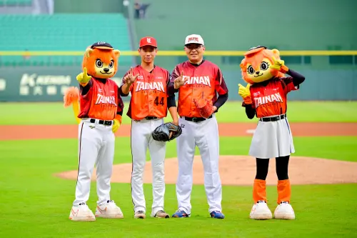 統一獅「南人祭」贈品受好評！范逸臣今任嘉賓　前進亞太球場獻唱
