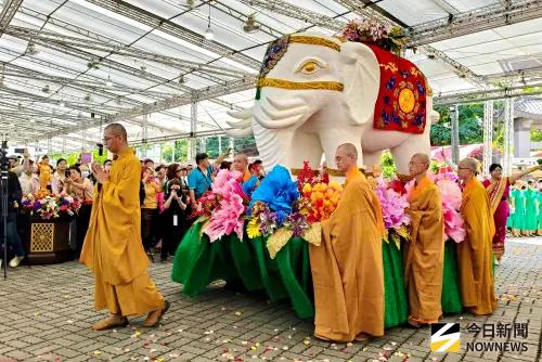 潮州浴佛大典萬人盛會　跨宗教祈福世界和平