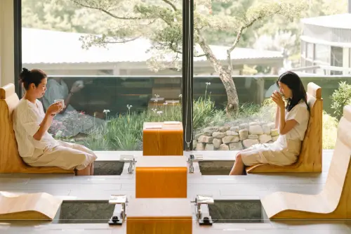 ▲春秋山林「快哉亭」，在蒼翠山林中享受足沐體驗。（圖／春水興業集團提供）