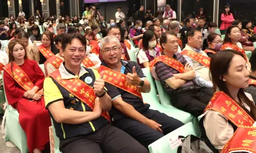 對經濟發展貢獻卓越！高市府勞工局辦模範勞工及績優工會表揚大會