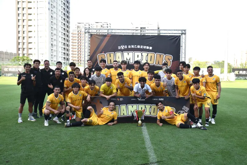 高雄Attackers FC乙級聯賽稱霸　隊史首度挺進企甲寫下新紀錄